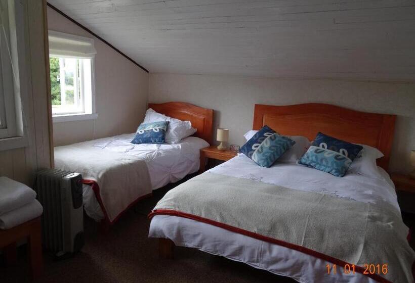 חדר סטנדרט לשלושה, Hostal Triwe