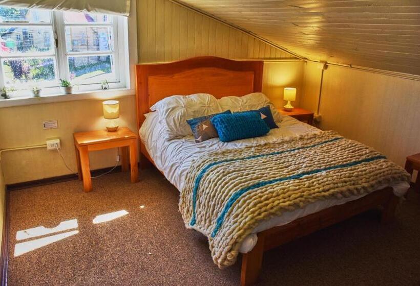 חדר סטנדרט לשלושה, Hostal Triwe