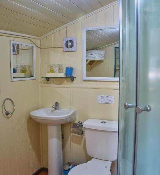 חדר סטנדרט לשלושה, Hostal Triwe