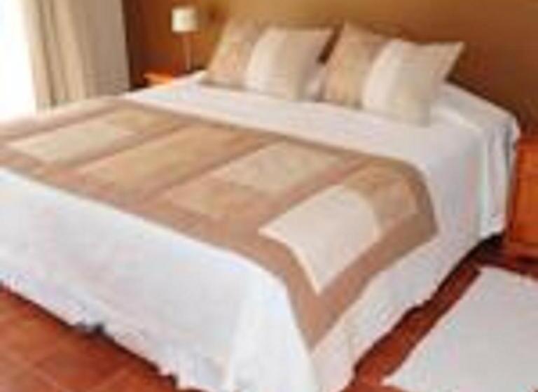 غرفة قياسية, Altos De Tuqui