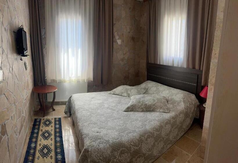 اتاق استاندارد با چشمانداز, Aurora Cave