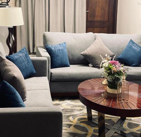 Стандартный Номер Кровать Кинг, Laten Suites Prince Sultan