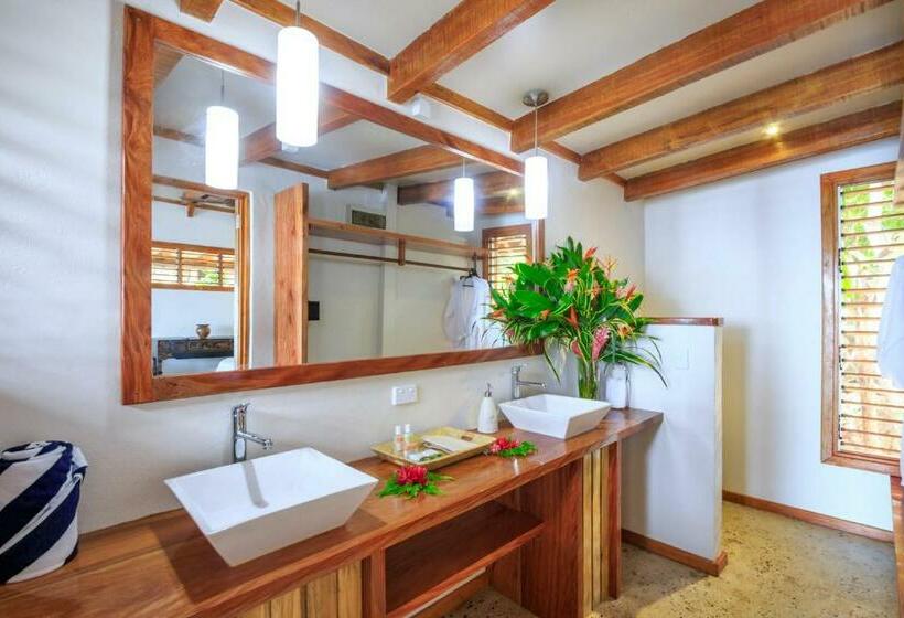 Вилла 1 Спальня Вид на Море, Savasi Island Resort