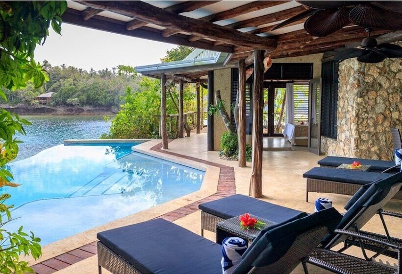 فيلا غرفة نوم واحدة مطلّة علي البحر, Savasi Island Resort