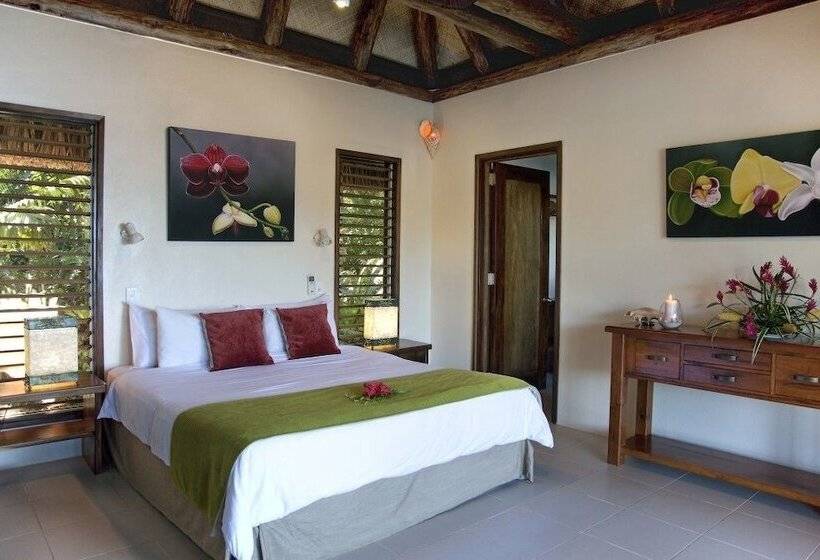 فيلا غرفة نوم واحدة مطلّة علي البحر, Savasi Island Resort