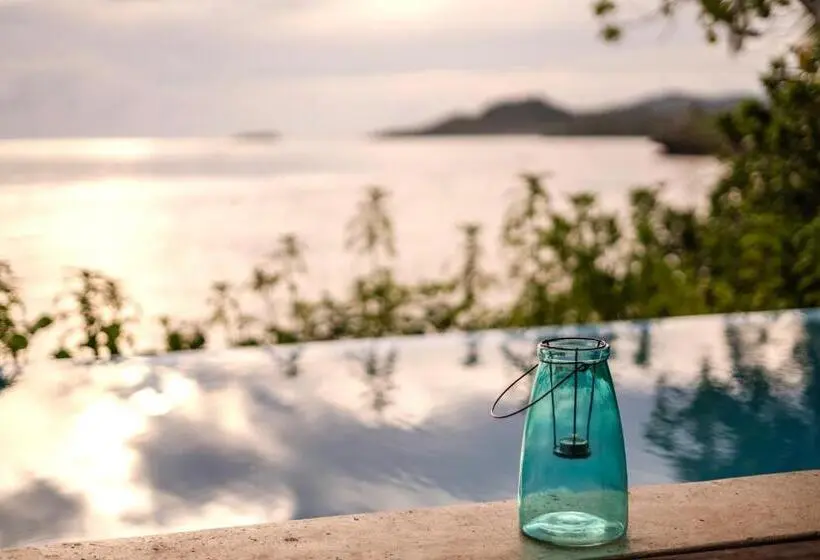 ویلای 1 خوابه با چشم‌انداز دریا, Savasi Island Resort