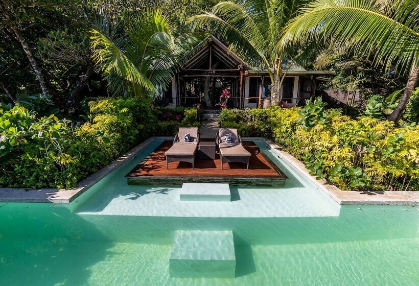 فيلا غرفة نوم واحدة مطلّة علي البحر, Savasi Island Resort