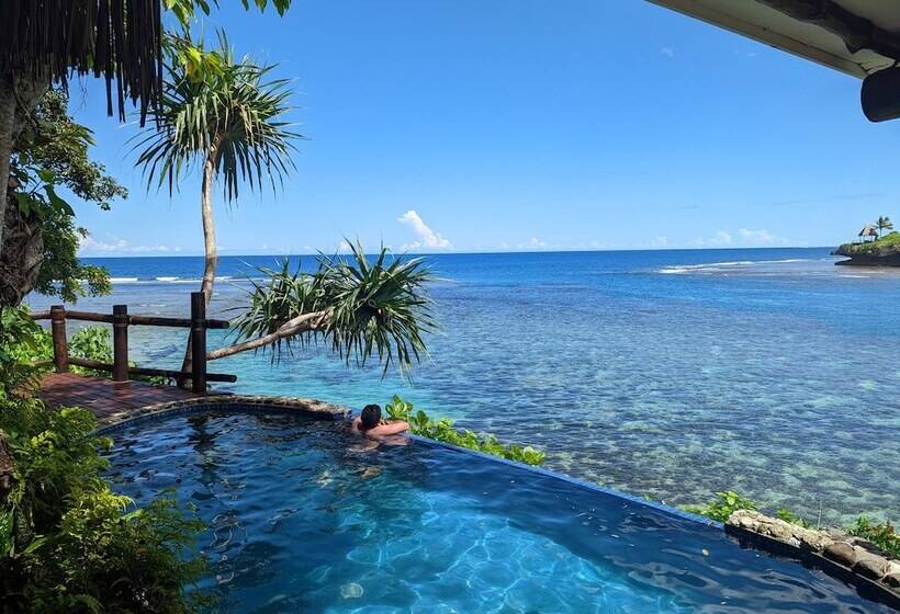 فيلا غرفة نوم واحدة مطلّة علي البحر, Savasi Island Resort