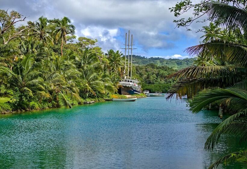 غرفة دور أخير, Savasi Island Resort