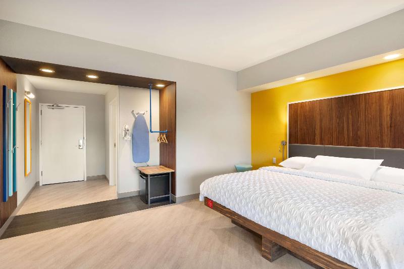 غرفة قياسية سرير كينج, Tru By Hilton Cheyenne Wy