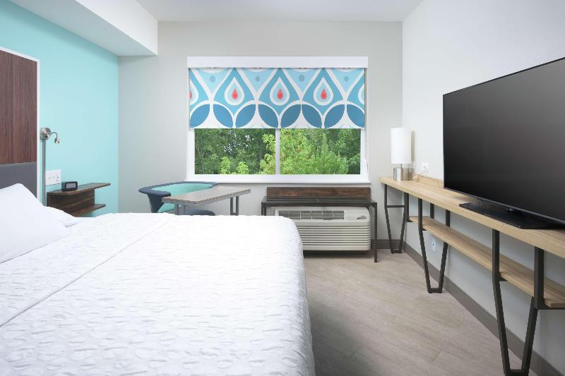 스탠다드 룸 킹사이즈 침대, Tru By Hilton Mcdonough