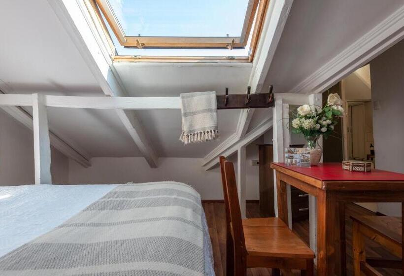 阁楼房, Providencia Bed And Breakfast