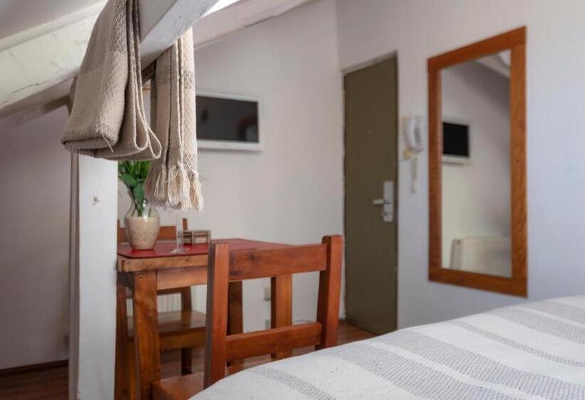 阁楼房, Providencia Bed And Breakfast