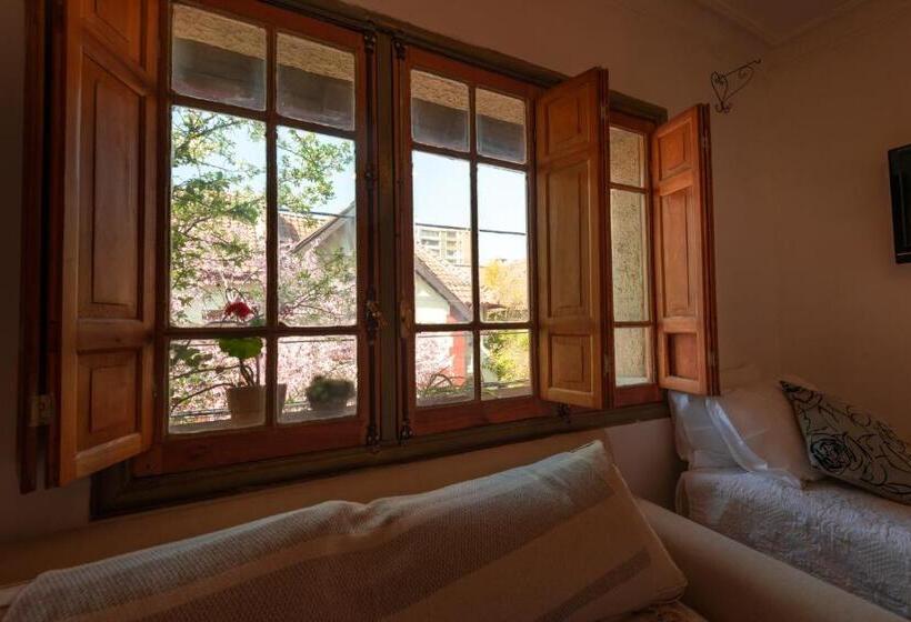 四人标准间, Providencia Bed And Breakfast