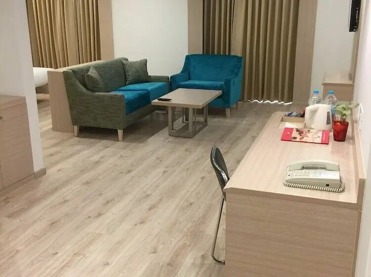 Executive-sviitti, Red Fox By Lemon Tree Hotels, Sector 60, Gurugram
