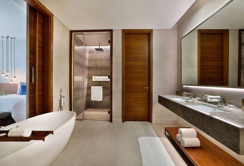 家庭间, The St. Regis Downtown, Dubai