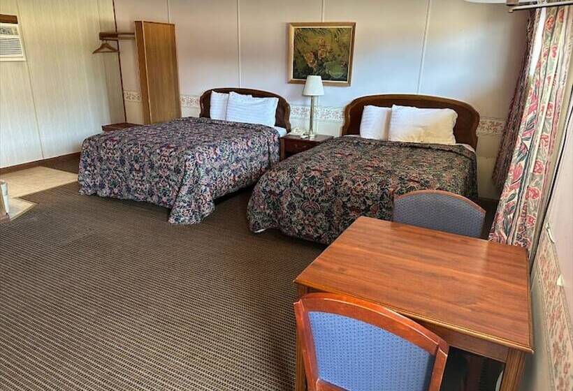 חדר סטנדרט שתי מיטות זוגיות, Love Hotels Western Holiday At Harlan Lake Ne