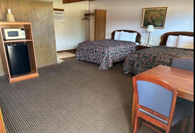 חדר סטנדרט שתי מיטות זוגיות, Love Hotels Western Holiday At Harlan Lake Ne