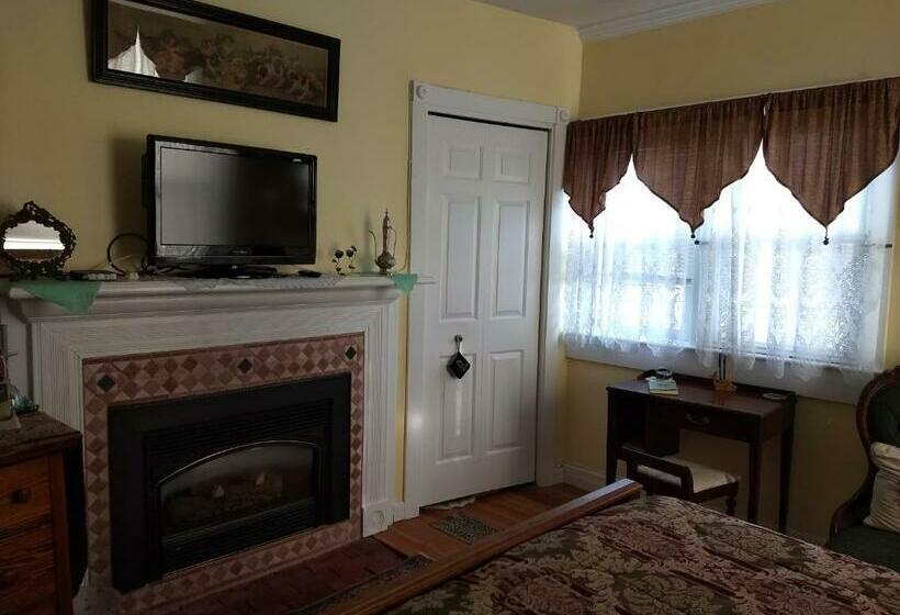 غرفة ديلوكس, Armistead Cottage B&b