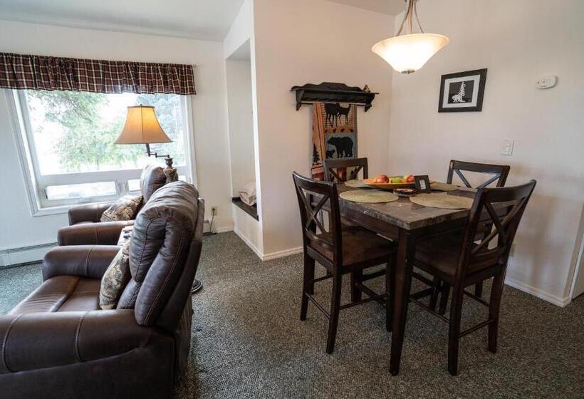 جناح مزوَّد بشرفة, Bears Den Alaska Lodging