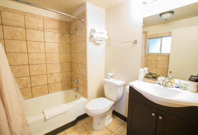 غرفة ديلوكس, Dayton Motel