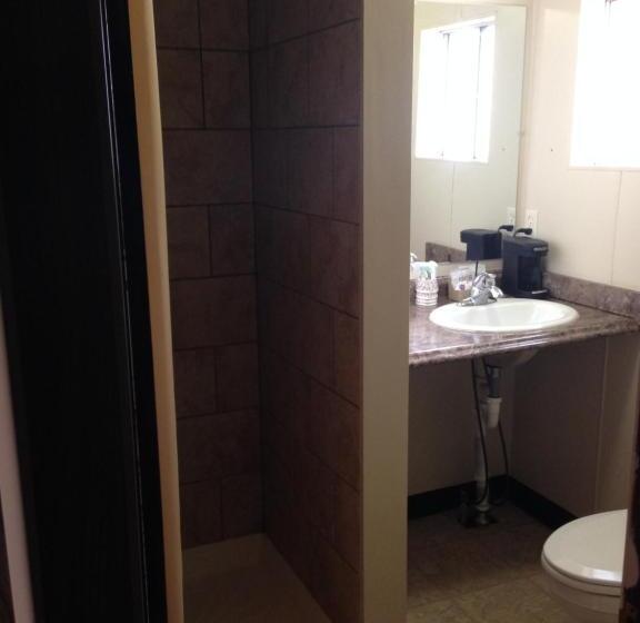 غرفة قياسية, Dayton Motel