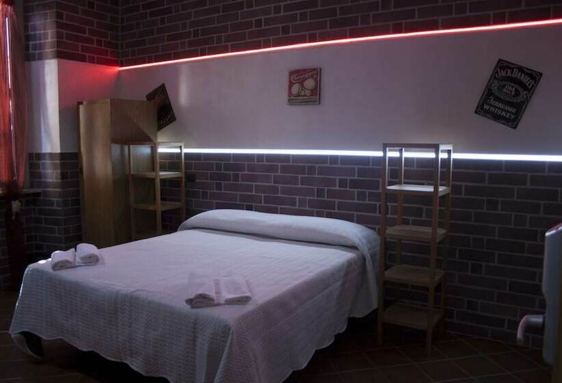 اتاق استاندارد, Agora