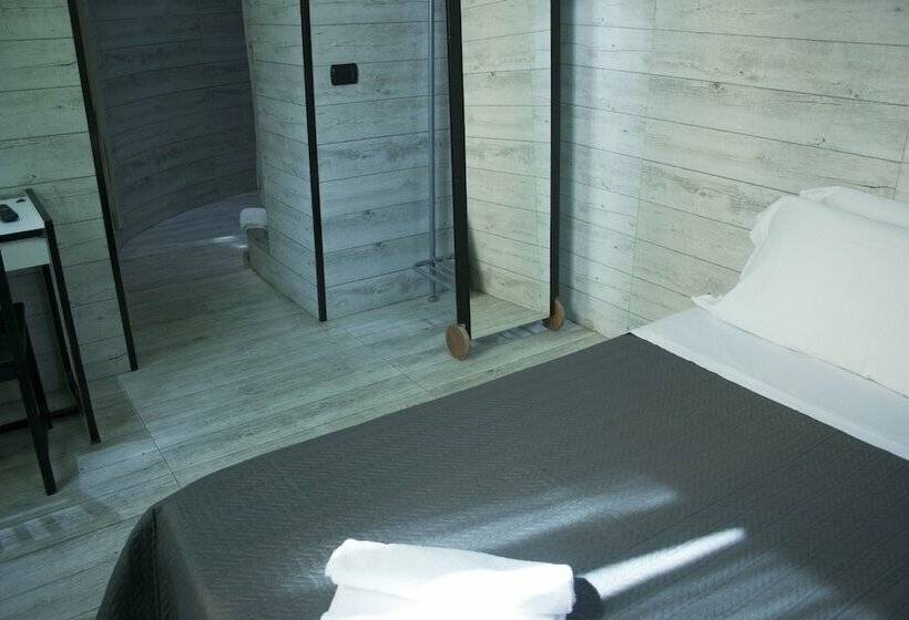 اتاق استاندارد, Agora