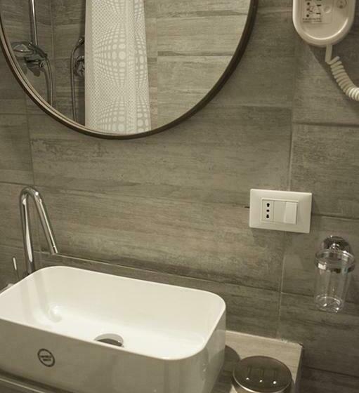 اتاق استاندارد, Agora