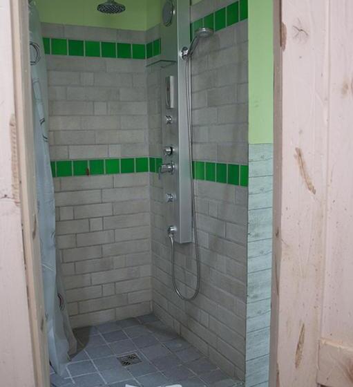 اتاق استاندارد, Agora