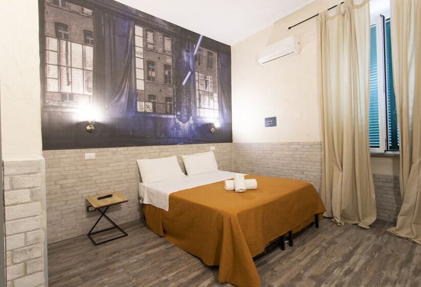 اتاق استاندارد سه نفره, Agora