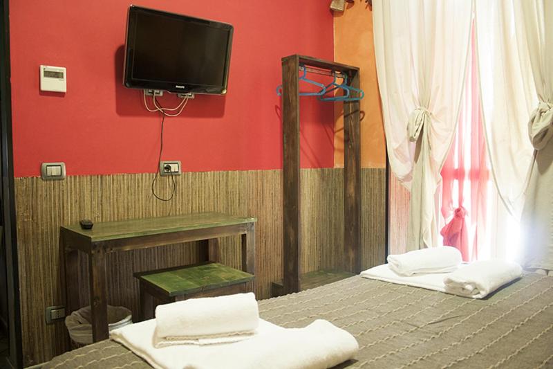 اتاق استاندارد, Agora