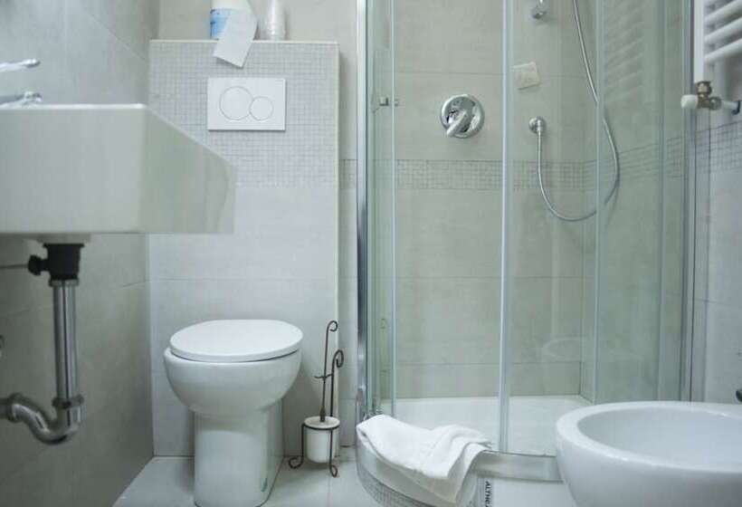 اتاق استاندارد, Agora