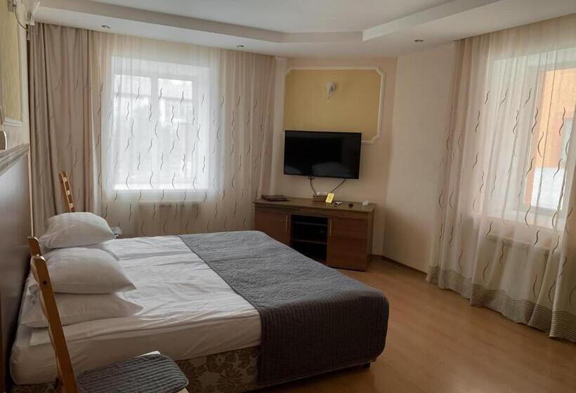 سوییت, Gloria Standard