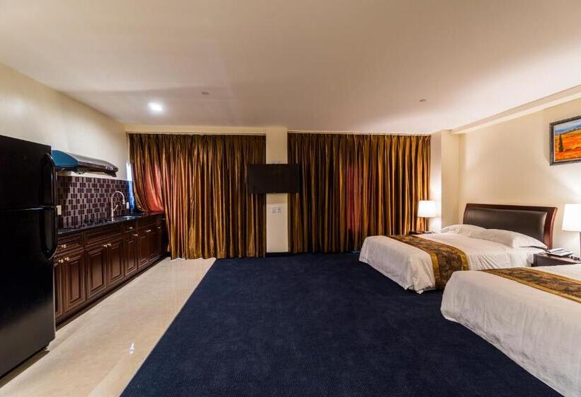 豪华工作室, John