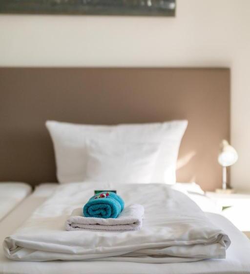 Номер Стандарт, Mein Klein