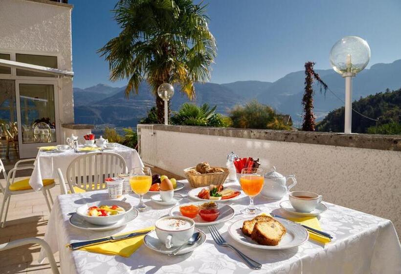 غرفة قياسية مزوَّدة بشُرفة, Mühle Mayer