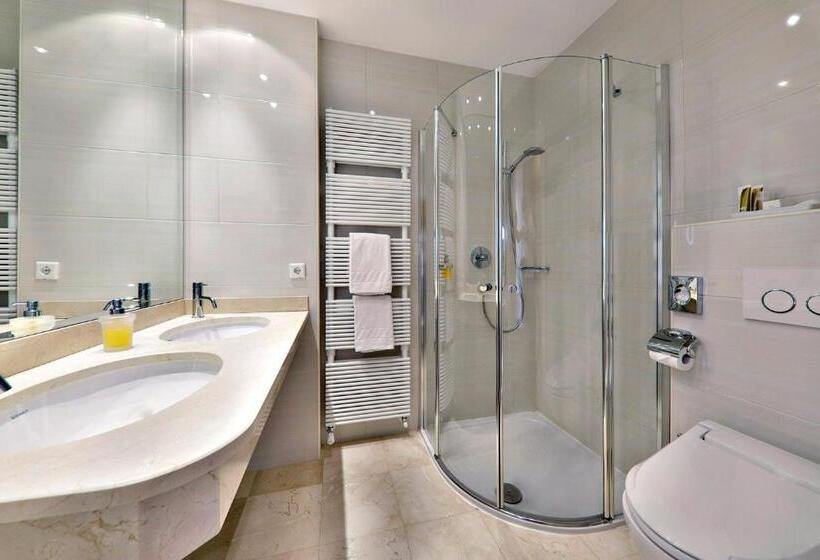 جناح جونيور, Mühle Mayer