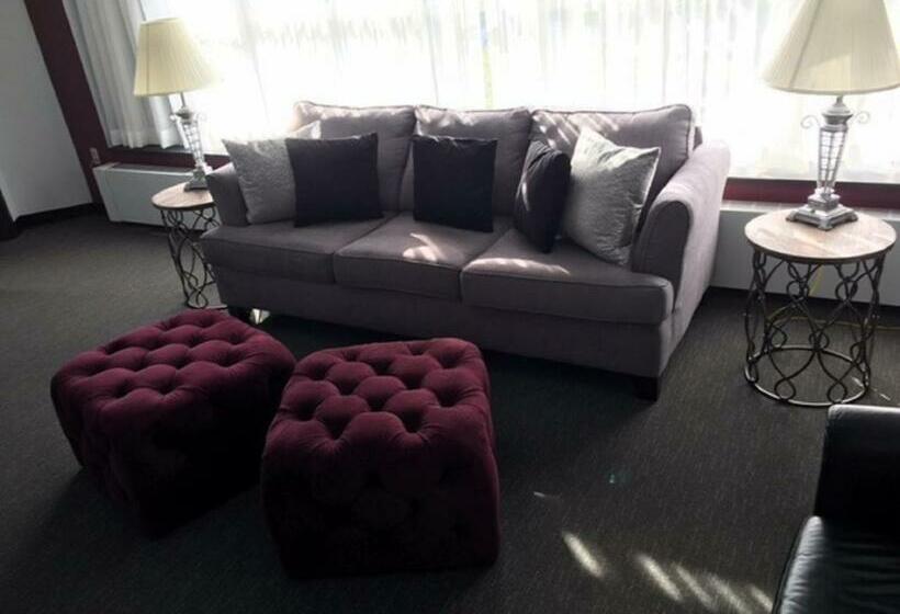 Президентский Люкс, The Henson