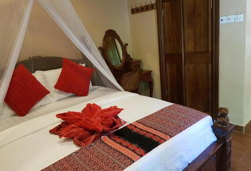 Номер Deluxe, Ombak Dive Resort Perhentian Island