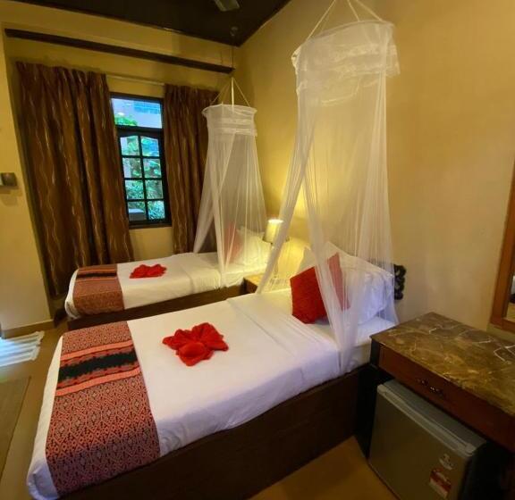 Номер Superior, Ombak Dive Resort Perhentian Island