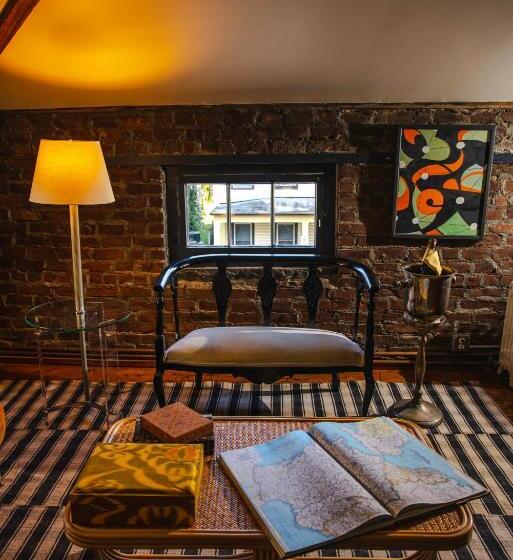 غرفة قياسية رباعية مطلة على الحديقة, Kingston Carriage House