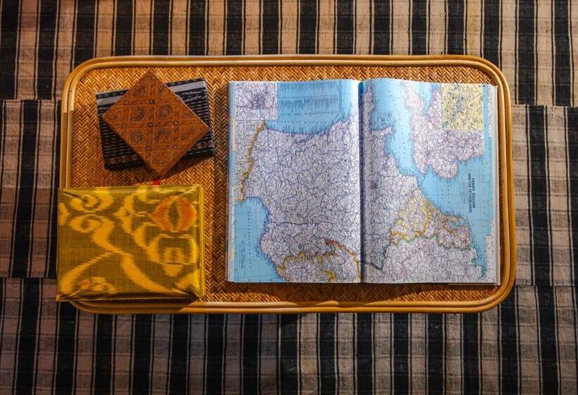 غرفة قياسية رباعية مطلة على الحديقة, Kingston Carriage House