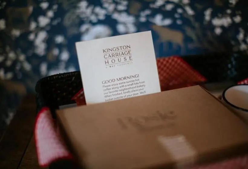 デラックスの４人部屋, Kingston Carriage House