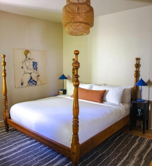 غرفة ديلوكس رباعية, Kingston Carriage House