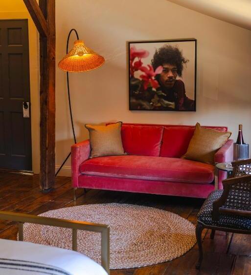 غرفة قياسية سرير كينج, Kingston Carriage House