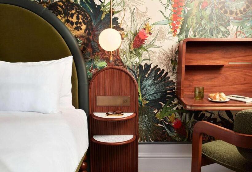 חדר סטנדרט מותאם לאדם עם מוגבלויות, Hyde London City