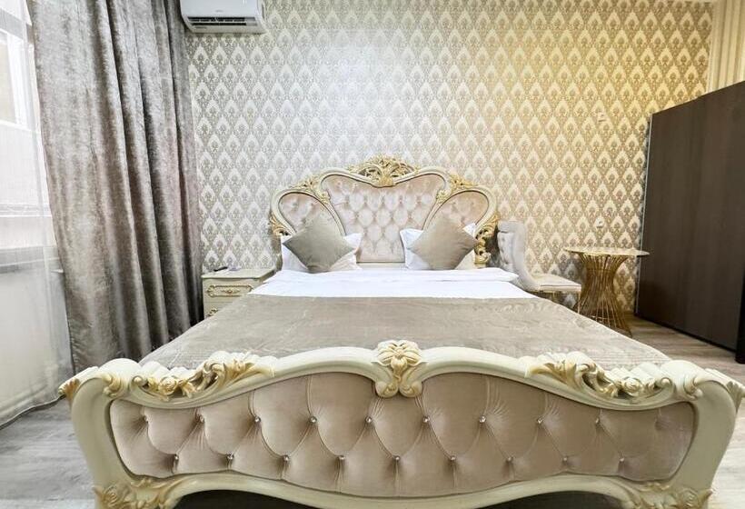 سوئیت با تخت بزرگ, Yerevan