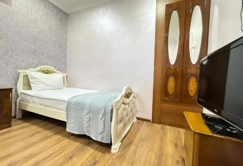 Economy Triple Room, Yerevan