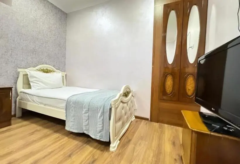 Economy Triple Room, Yerevan In Boutique